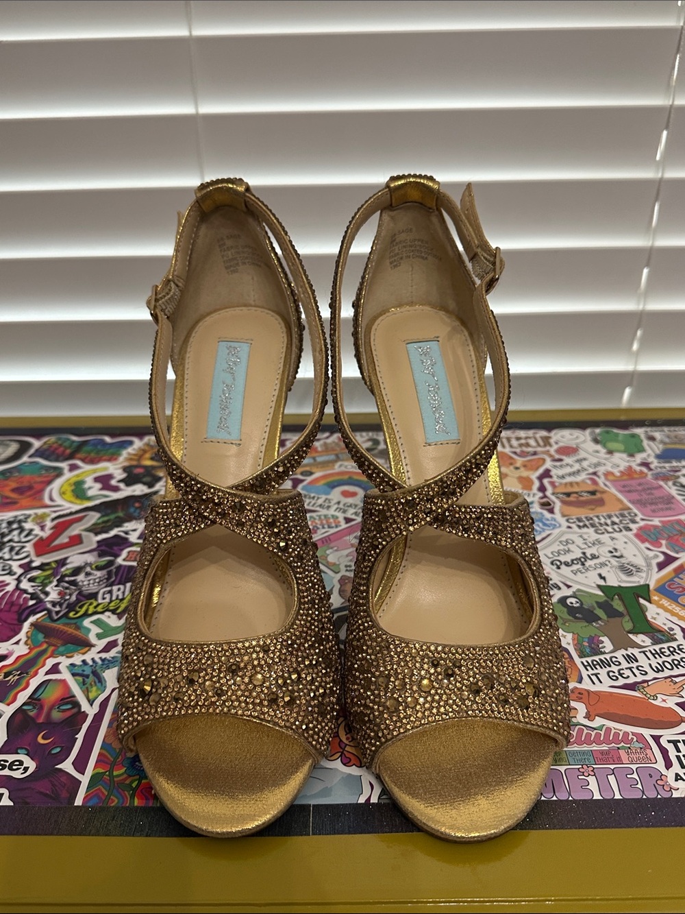 Betsey Johnson heels 💛✨